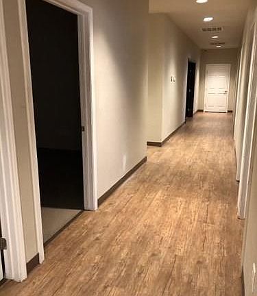 3rd image of 1826 Barnett Dr