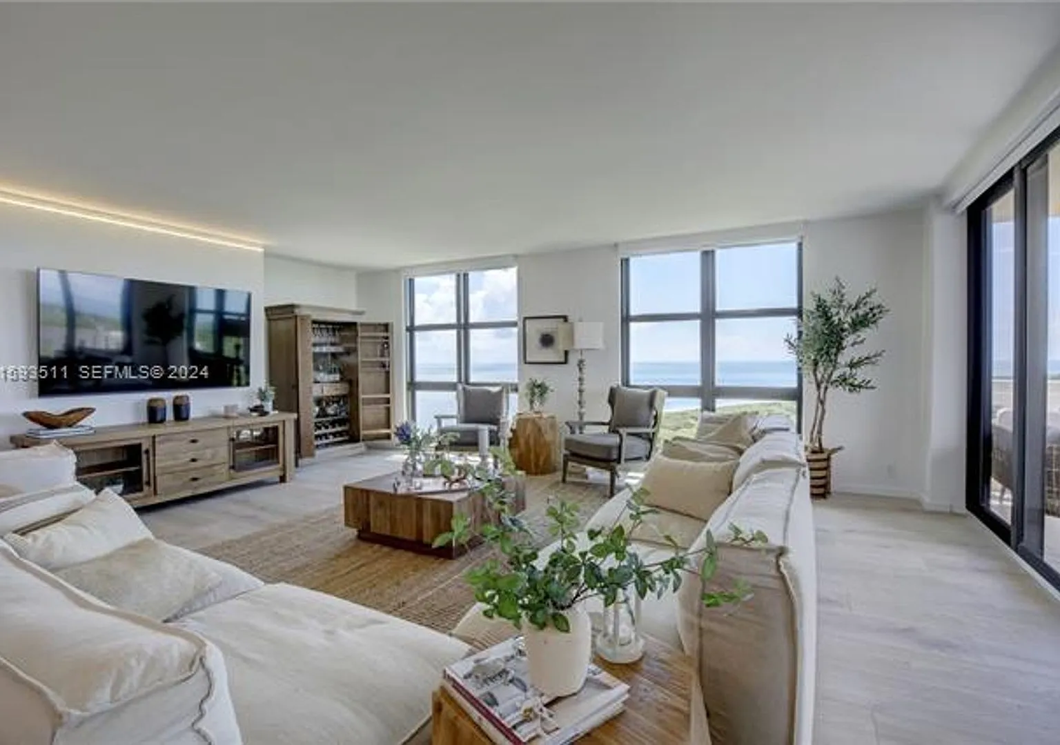1121 Crandon Blvd cu-D1201, Key Biscayne, FL 33149 — Photo 1