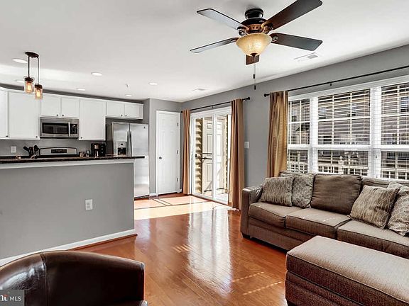 5th image of 15270 Rosemont Manor Dr
