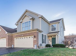 310 Emerald Ln #310, Algonquin, IL 60102