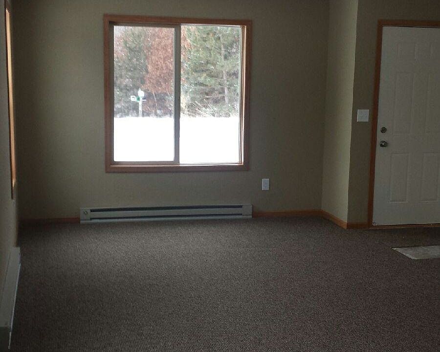 2nd image of 1322 Willow Wood Dr SE