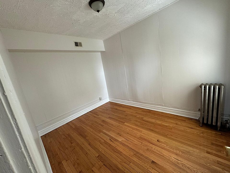 1st image of 826 S 17th Ave #2B