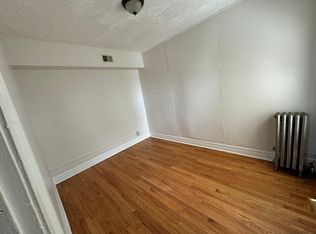 826 S 17th Ave #2B, Maywood, IL
