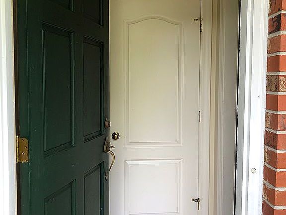 2nd image of 113 Elm Pl