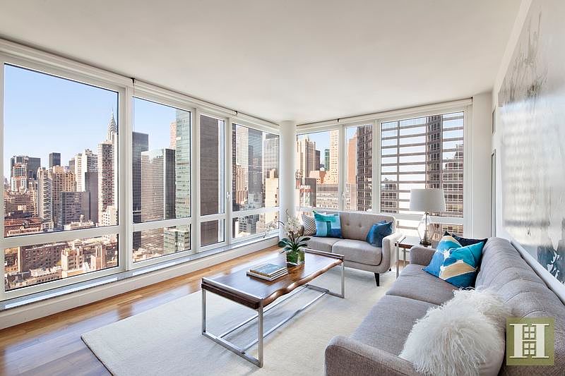1st image of 250 E 53rd St APT 301
