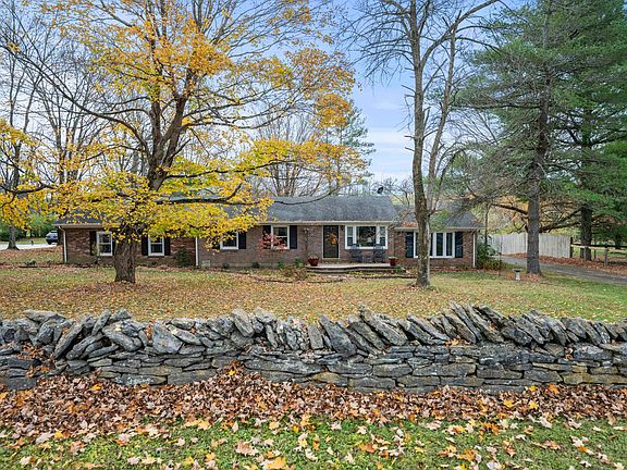 5th image of 2965 McCracken Pike