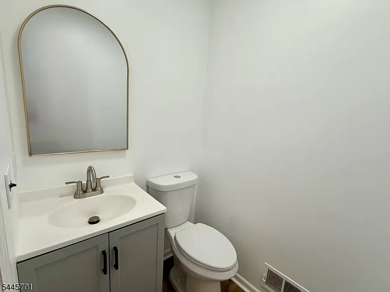 125 Riva Dr — Photo 10