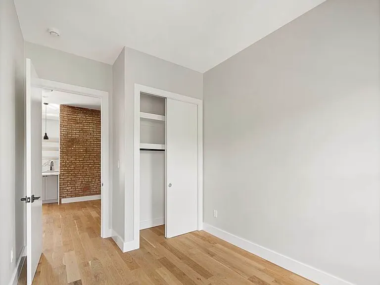 227 Kingsland Ave #12A — Photo 16