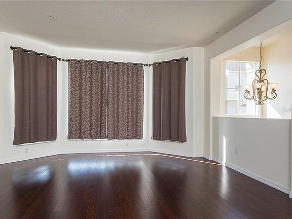 5th image of 4342 Spinnaker Cove Ln