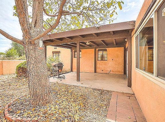 3rd image of 813 Guadalupe Cir NW