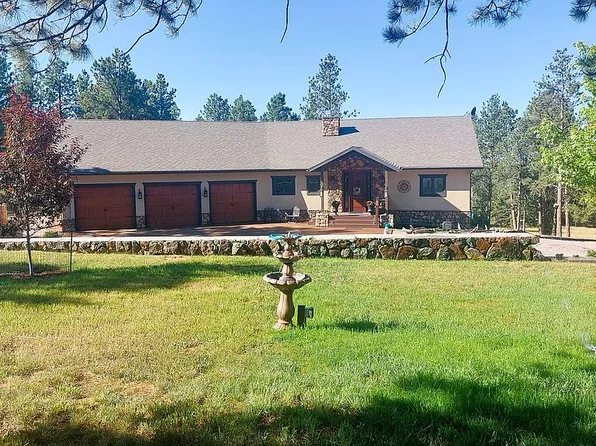 10 Pine Tree Rd, Newcastle, WY 82701