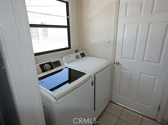 4th image of 4550 Dunrobin Ave