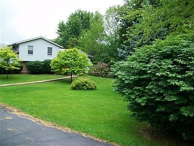 3rd image of 8467 Betal Ct