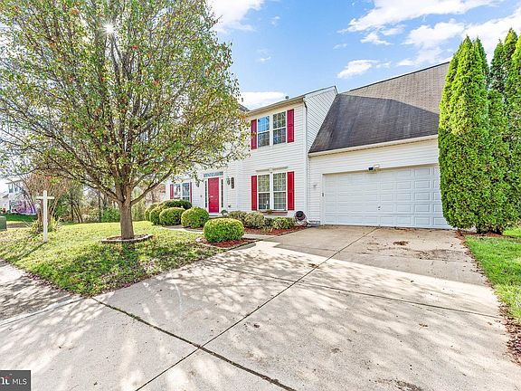 3rd image of 4766 Sheffield Cir