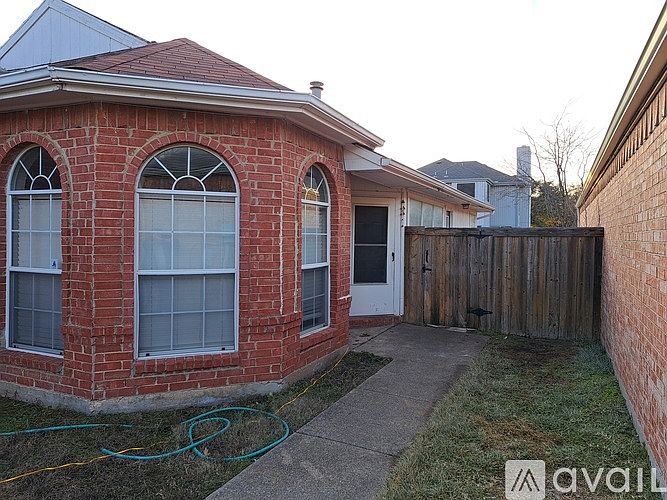 1st image of 5205 Whitehaven Dr