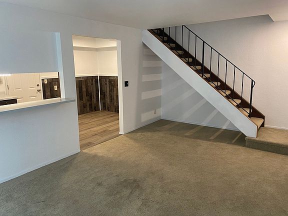 2nd image of 237 Woodhill Ave S #1