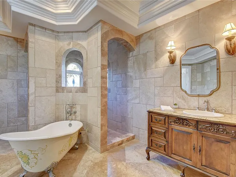 1320 S Lakeside Dr — Photo 37