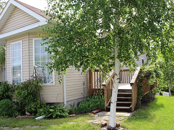 5th image of 1521 SW 11th St