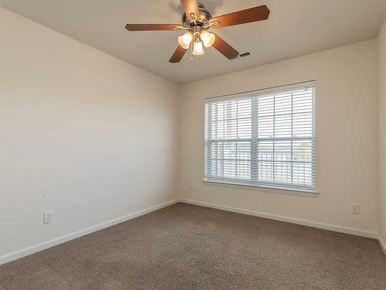 1770 Lexington Pl — Photo 17