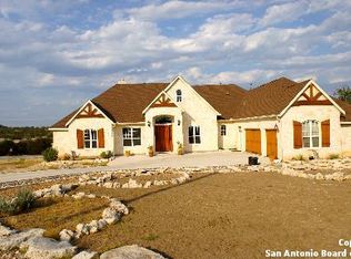 305 Warbler Dr, Spring Branch, TX 78070