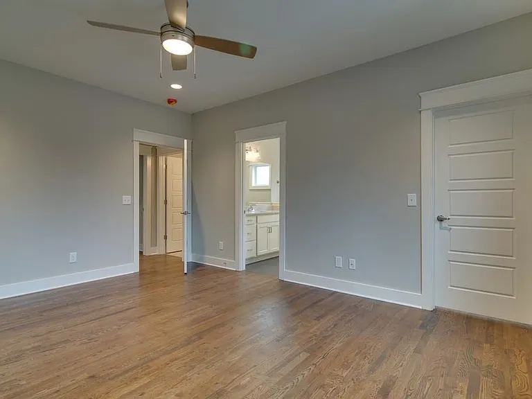 942B Strouse Ave #B — Photo 17