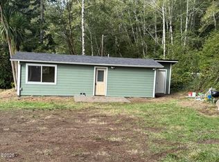 6260 Black Bear Rd, Florence, OR 97439