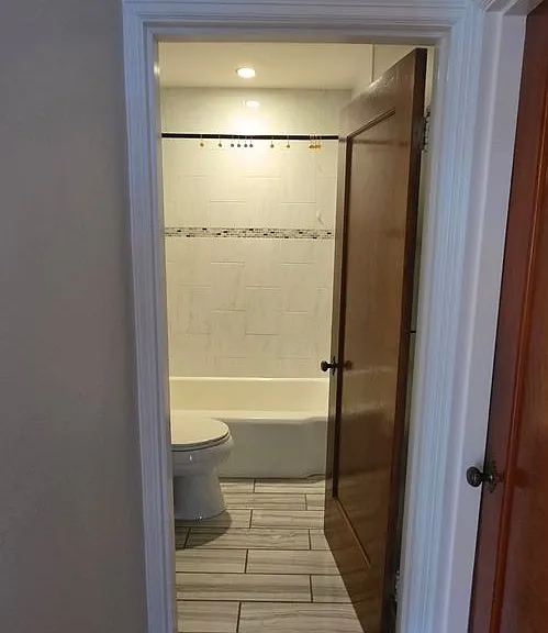 7047 Mardel Ave — Photo 14