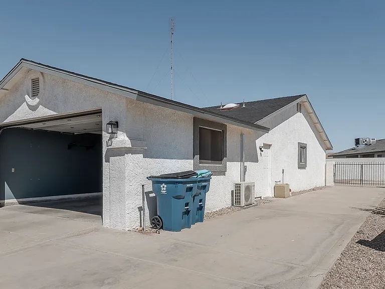 3385 Poppy Trail Dr — Photo 3