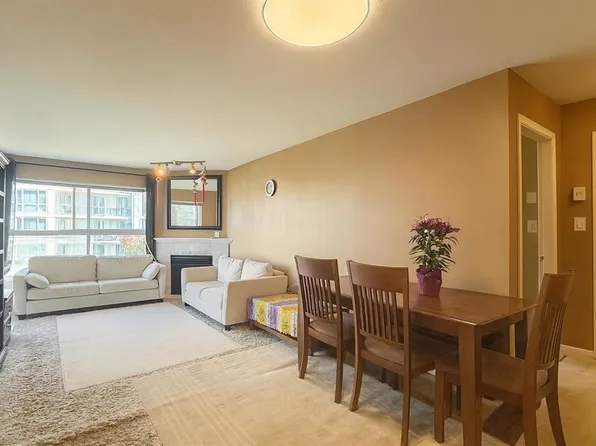5880 Dover Cres #412, Richmond, BC V7C 5P5