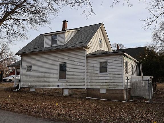 4th image of 1500 S Maywood Ave