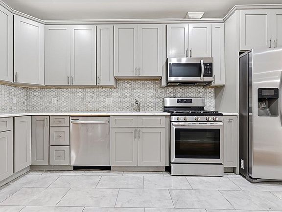 5th image of 83 Pamrapo Ave