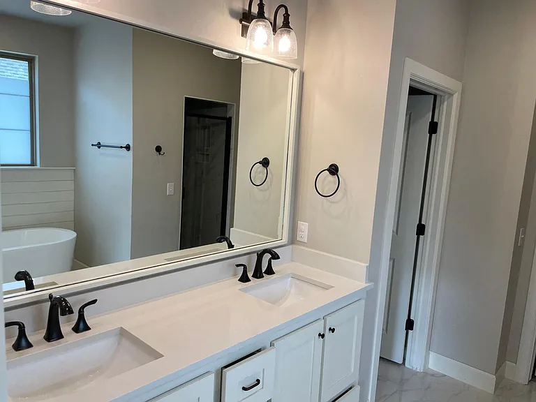 4312 NW 155th Pl — Photo 17