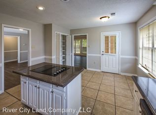 4485 Pinegate Dr, Memphis, TN 38125