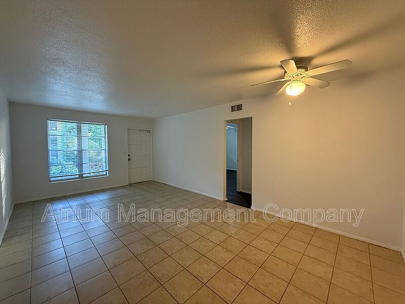 1st image of 200 Agnes Ct APT 12