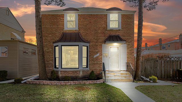 1st image of 4017 N Plainfield Ave