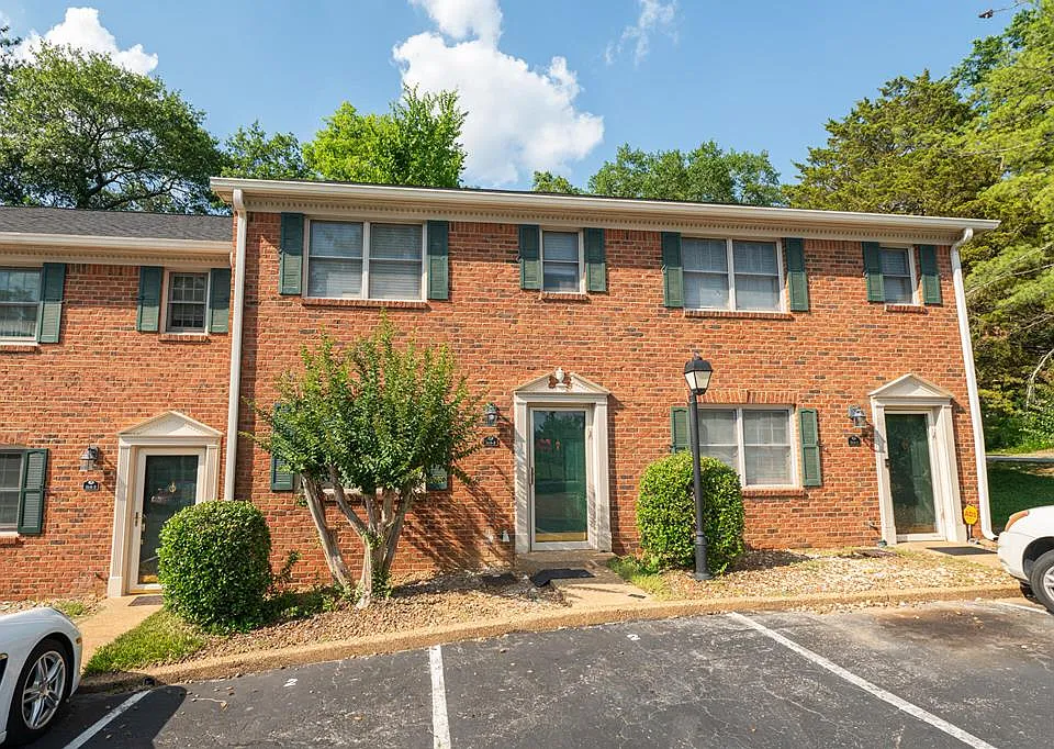315 McBrien Rd