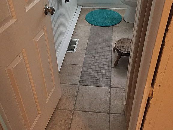 Downstairs full bath