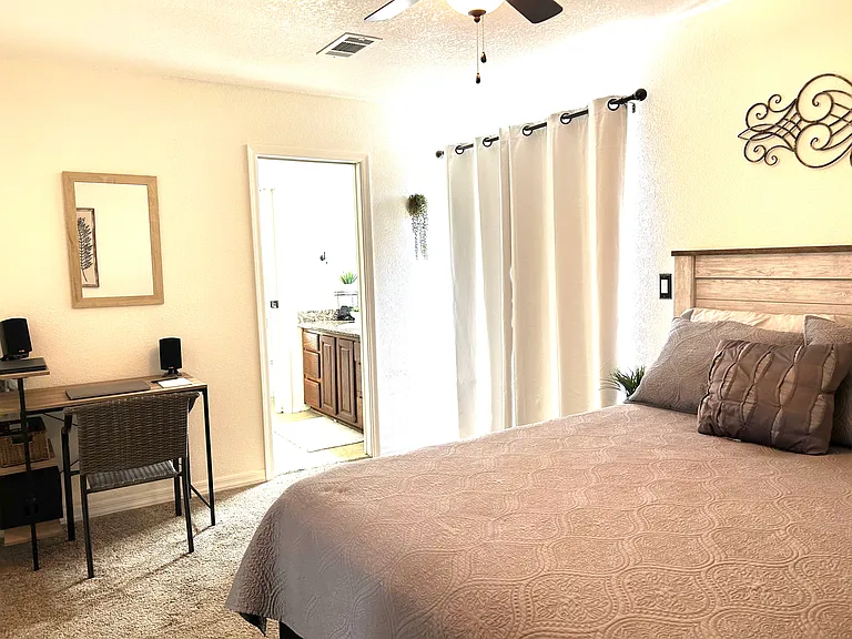 2887 Country Club Plz — Photo 29