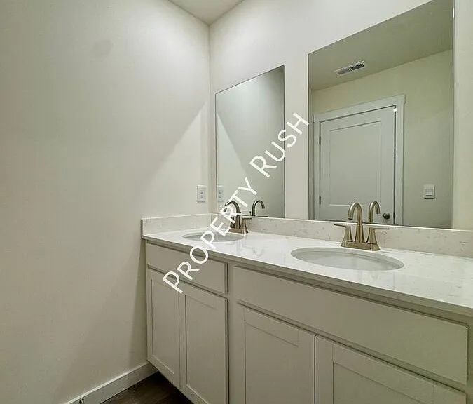 7535 Bendire Loop — Photo 37