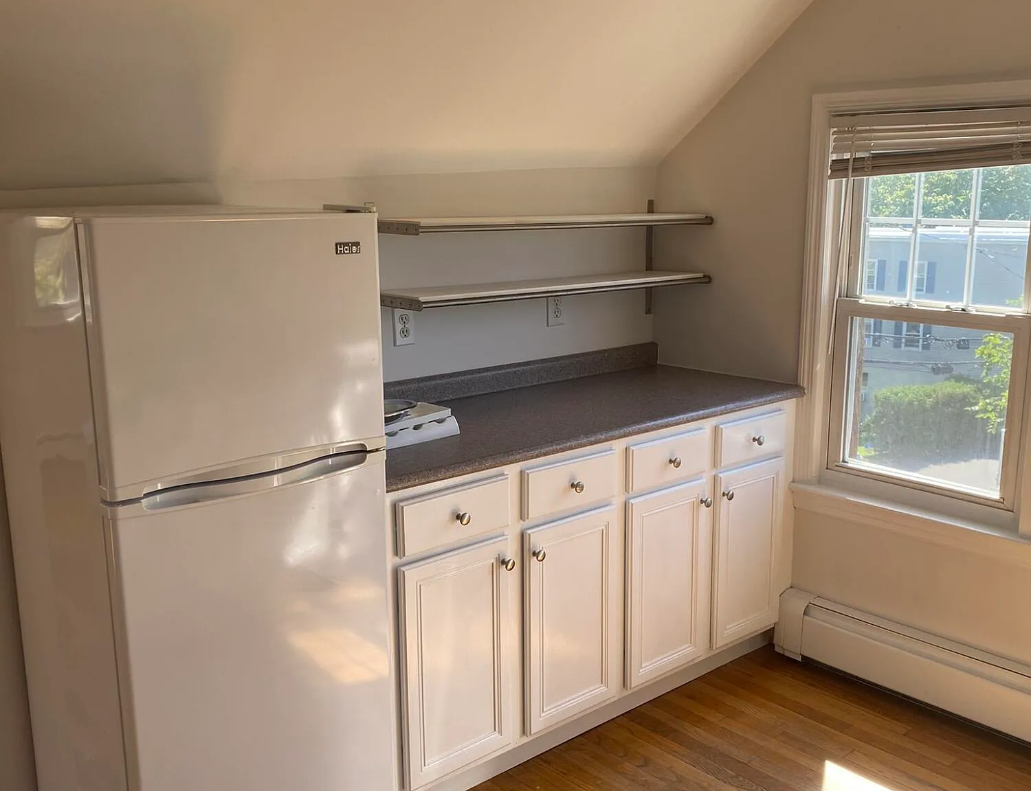 1 bed, 1.0 bath, 500 sqft, $2,300 — Photo 2
