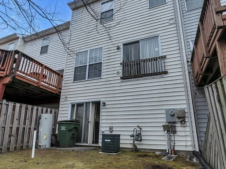 15404 Bambi Ct — Photo 3