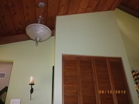 4th image of 139 S Lake Dr