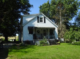 100 Ellview Rd, Scenery Hill, PA 15360