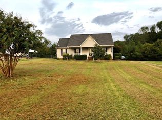 20 Ridgeline Dr, Fayetteville, TN 37334
