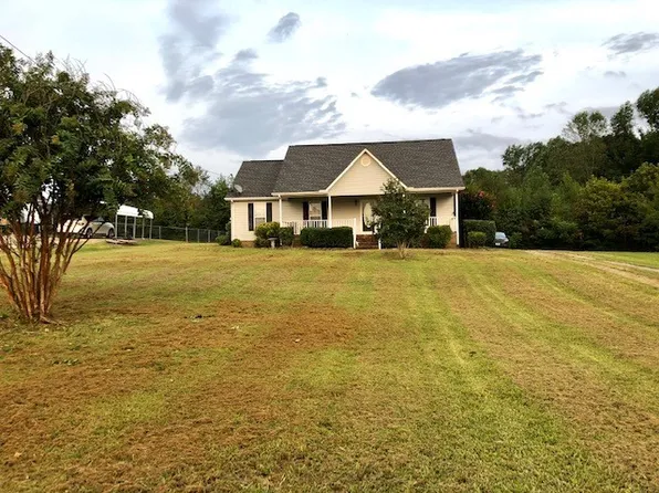 20 Ridgeline Dr, Fayetteville, TN 37334