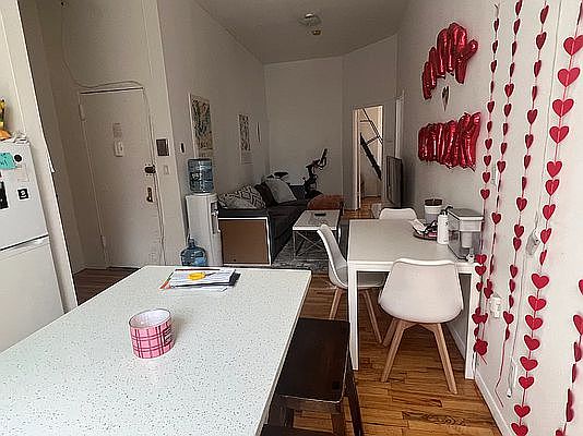 4th image of 50 Grand St APT 3F