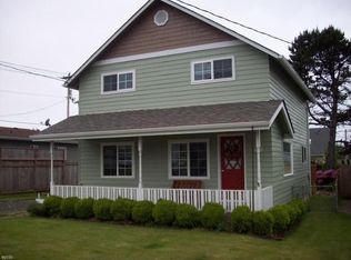 719 NE Fogarty St, Newport, OR 97365