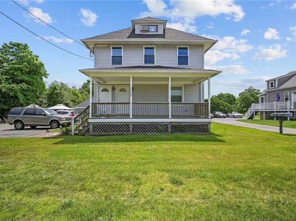 1663 Fall River Ave, Seekonk, MA 02771