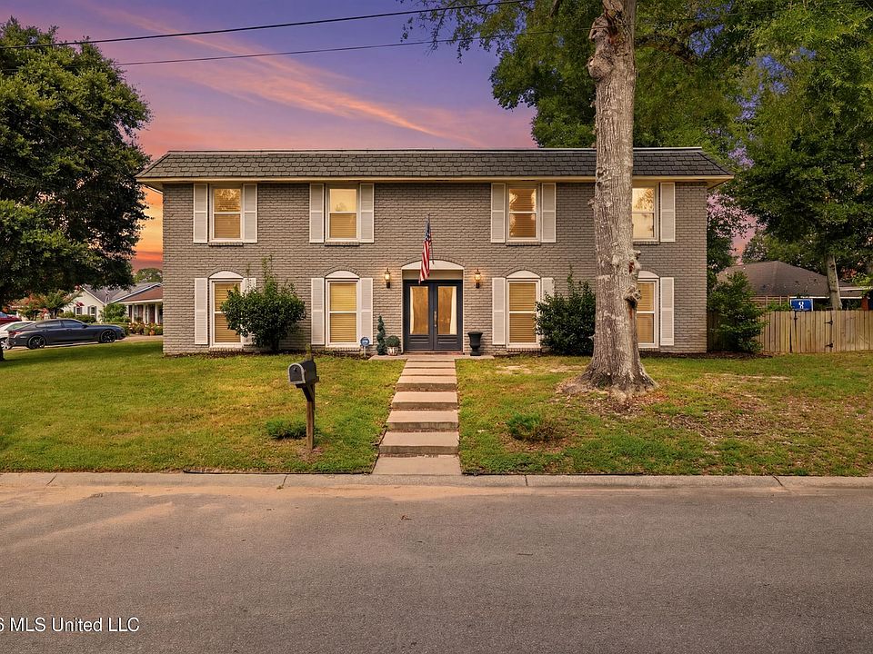 1st image of 2553 Mercedes Dr
