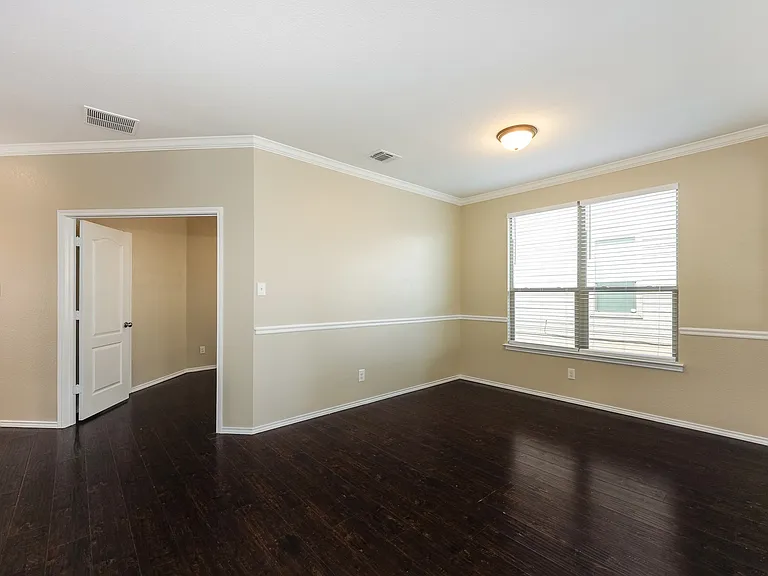 4310 Rothberger Way — Photo 7